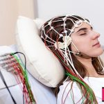 الکتروانسفالوگرافی که به نوار مغز نیز معروف است، برای بررسی و آنالیز امواج مغزی مورد استفاده قرار می‌گیرد